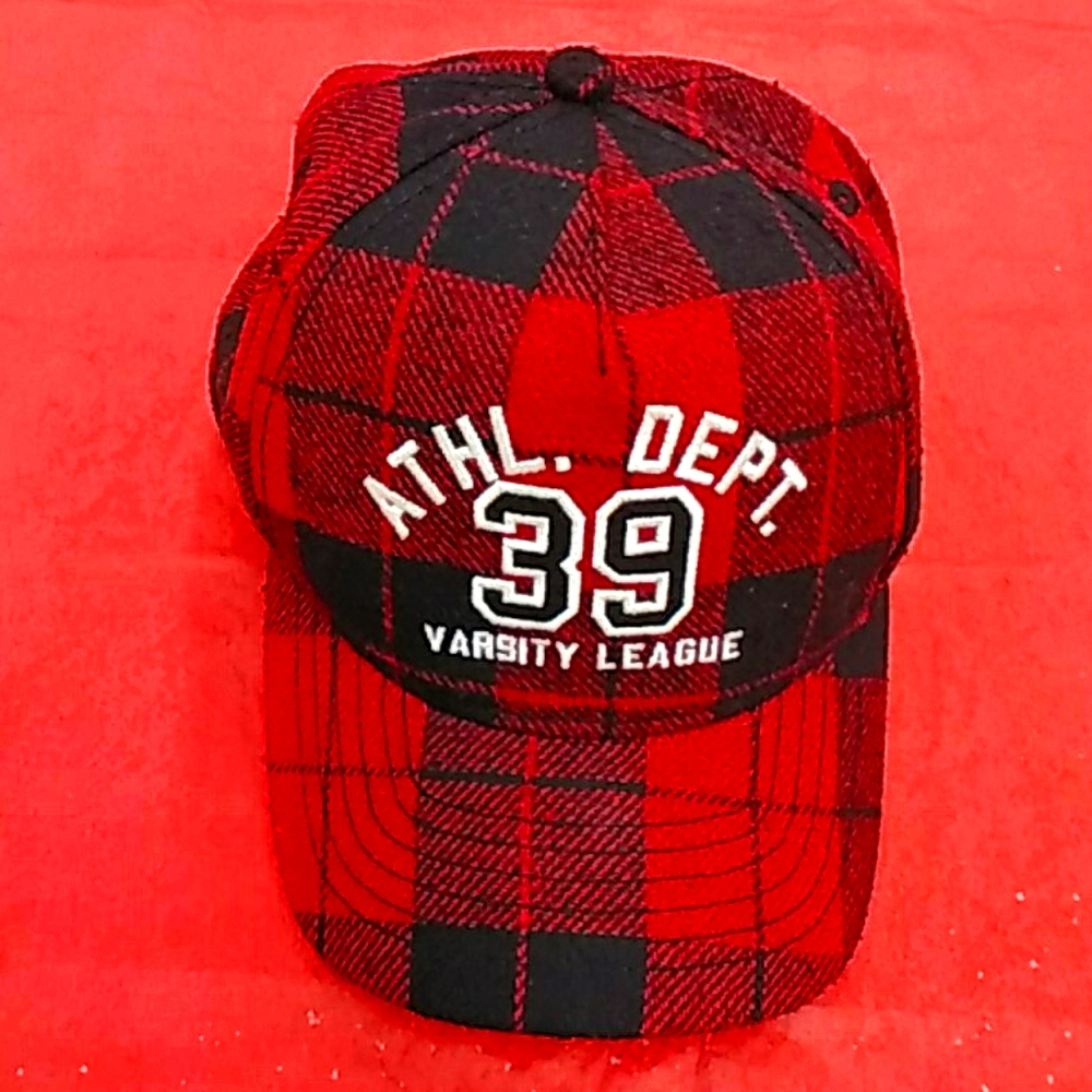 Place baseball cap 5018y